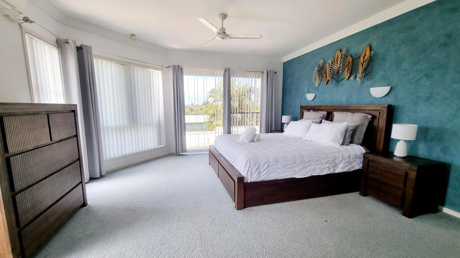 Tranquil Getaway With Pool, Outdoor Kitchen And Bar Villa Hervey Bay 0*,